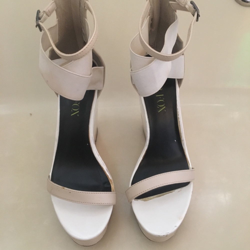 Super hot Paper Fox high platform heels